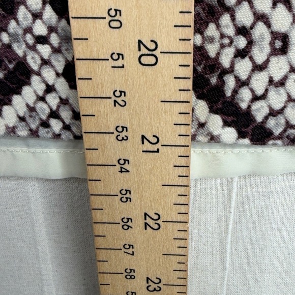 J. Crew No. 2 Pencil Wool/Silk Blend Animal Print Skirt size 0 Brown/White - Picture 7 of 7
